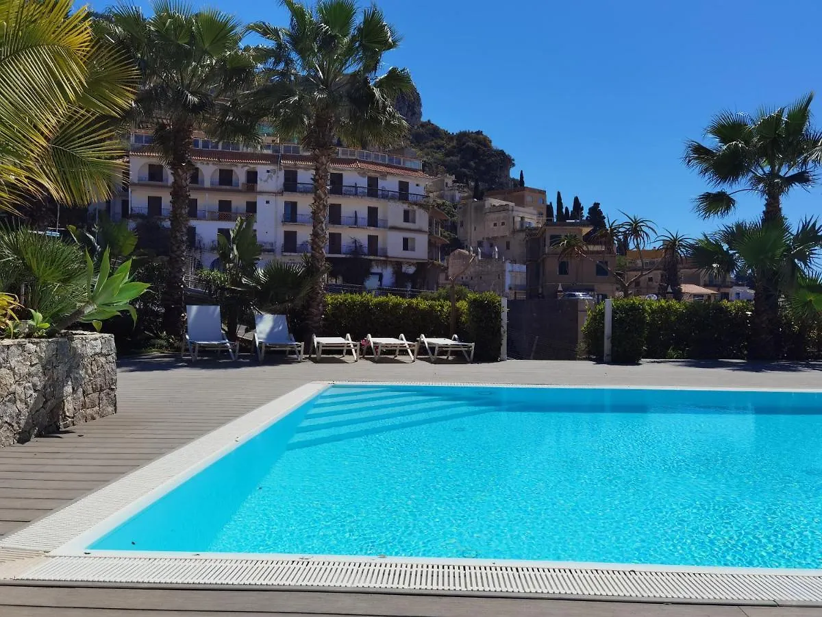 Minerva Luxury Apartment & Tulipan Apartment By Taormina Holidays 0*,  Italien
