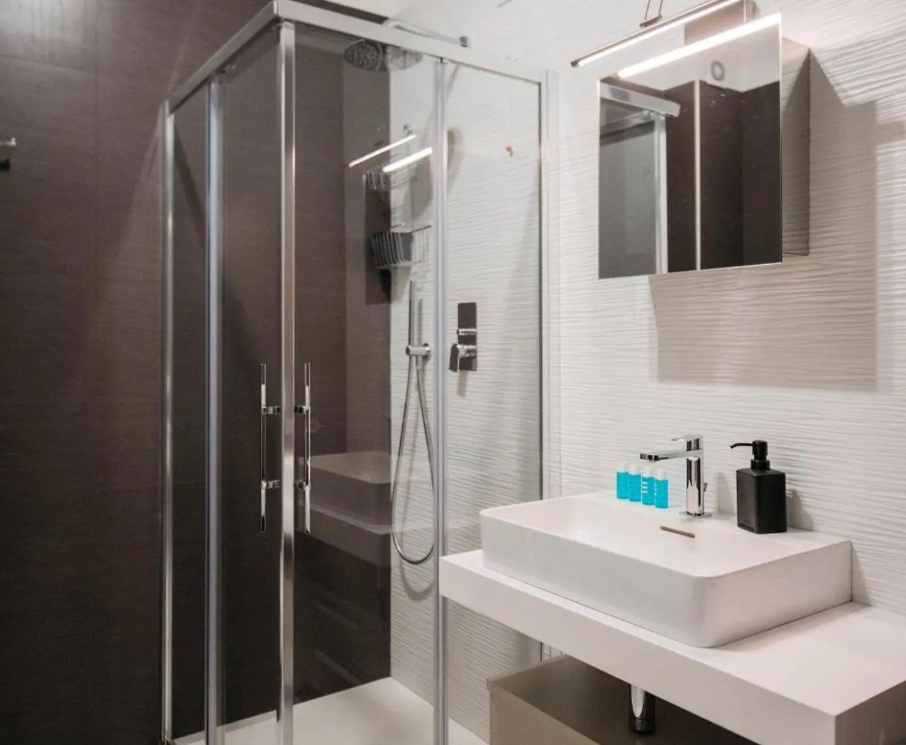 Minerva Luxury Apartment & Tulipan Apartment By Taormina Holidays