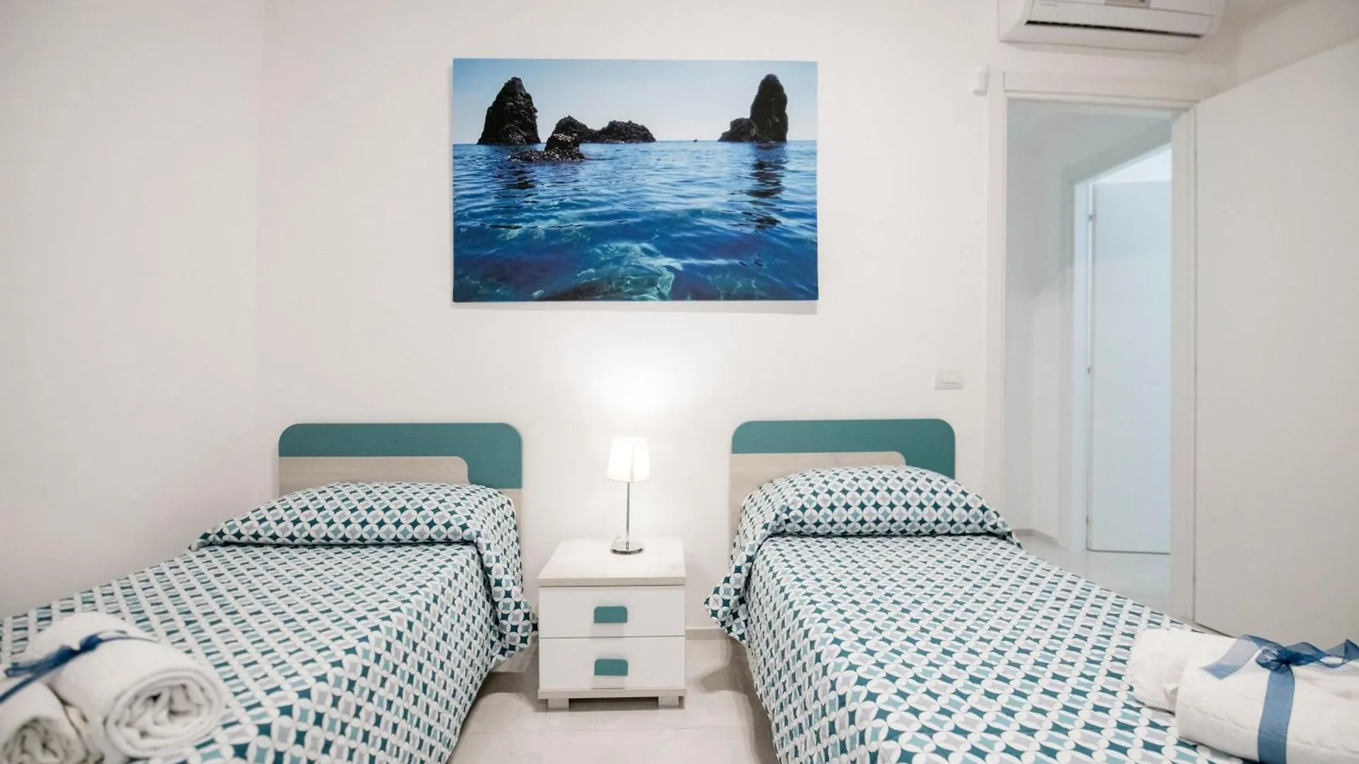 Minerva Luxury Apartment & Tulipan Apartment By Taormina Holidays Italien